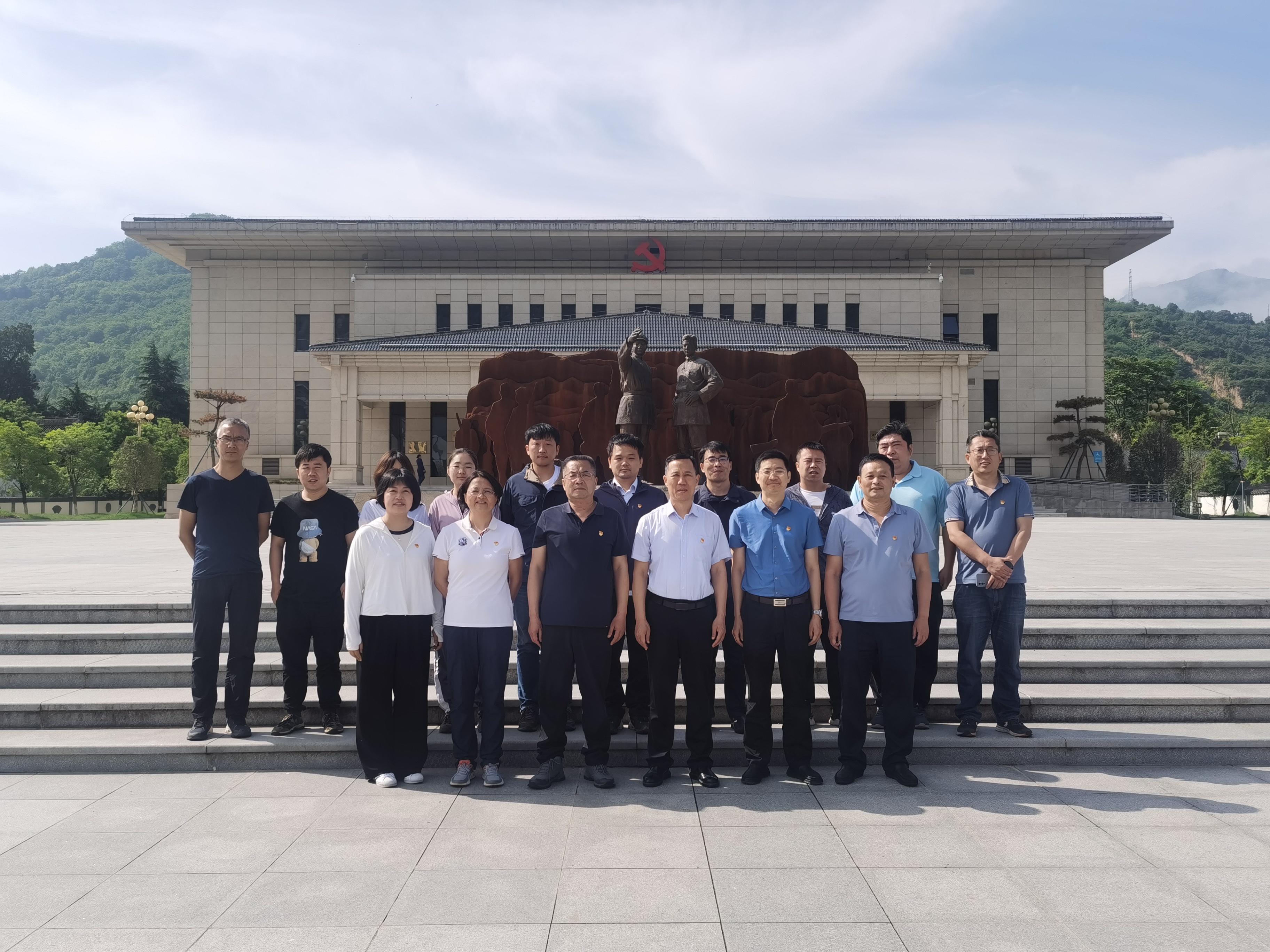 “重溫紅色記憶，傳承革命精神”主題黨日活動